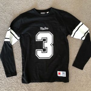 ⛔️SOLD⛔️Undefeated Long Sleeve Tee XS